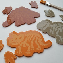 Charger l'image dans la galerie, Ensemble de fossiles de dinosaure en acrylique