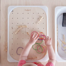 Charger l'image dans la galerie, Géoplan pour table d'exploration sensorielle