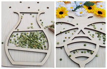 Charger l'image dans la galerie, Vase et/ou Abeille – Plateau sensoriel en bois