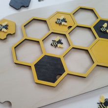 Charger l'image dans la galerie, Plateau Alvéoles - Plateau sensoriel en bois
